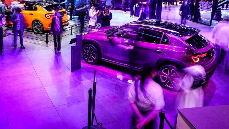 Geely auf der Auto Shanghai 2021: Die eigenen E-Modelle sind nicht genug.