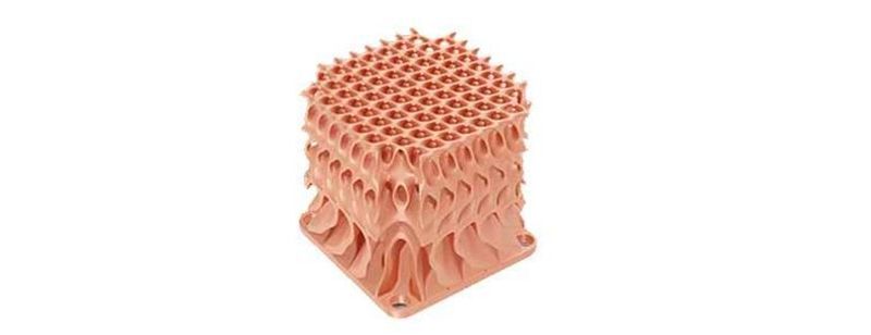 Im Vergleich zu Kupferlegierungen, die üblicherweise in laserbasierten Systemen verwendet werden, bringt die additive Fertigung mit 99,9 Prozent reinem Kupfer die besten Eigenschaften des Materials hervor.