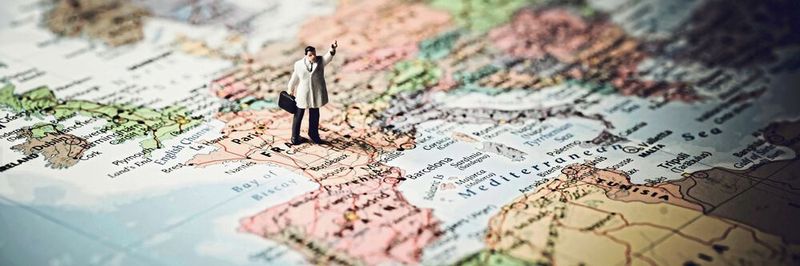 Um zu verhindern, dass Kunden woanders kaufen, weil ihre Kundenerwartungen nicht erfüllt werden, sollten Unternehmen mittels Kundenfeedpack und Customer Journey die richtigen Kontaktpunkte aktiv nach Kundenbedürfnissen gestalten.