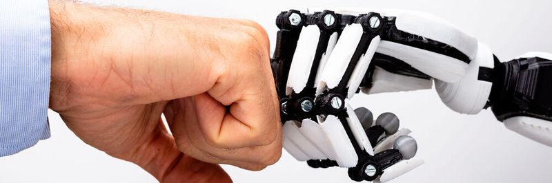 Roboter trifft Mensch