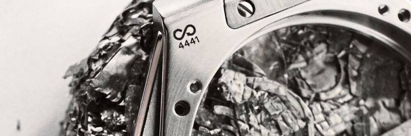 Les boitiers de montres ID Genève sont fabriqués en acier 100 % recyclé et collecté dans le Jura.