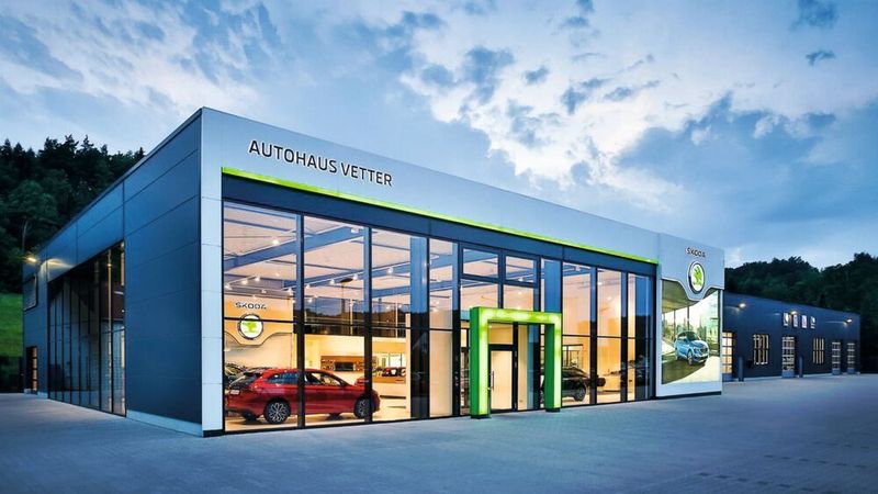 In Kronach hat das Autohaus Vetter in ein neues Skoda-Autohaus investiert. Die kleine Autohausgruppe ist noch an drei weiteren Standorten präsent.
