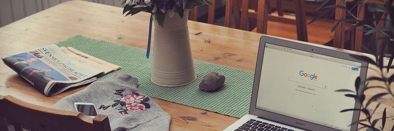 Vertrieb findet momentan hauptsächlich digital statt. Martin Heß gibt in seinem Artikel 12 Tipps, auf was Vertriebler bei Home-Meetings achten sollten.