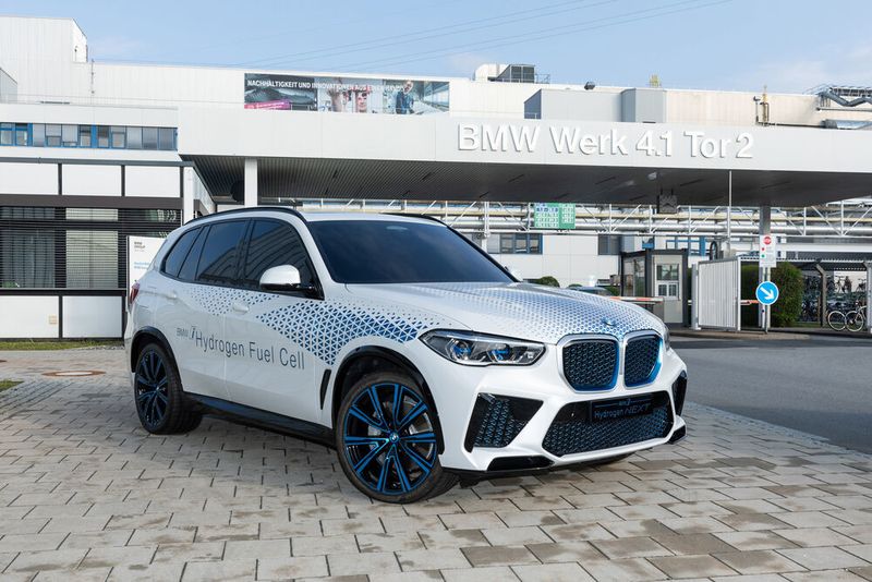 BMW plant ab 2022 eine Kleinserie seines Wasserstoff-SUVs i Hydrogen Next.