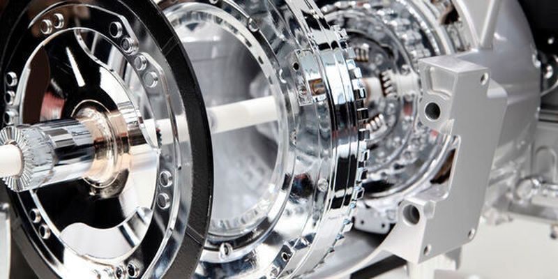 Weg vom Verbrenner hin zu modernen Antriebsarten: Der Maschinenbau ist vom Wandel der Antriebstechnik direkt betroffen.