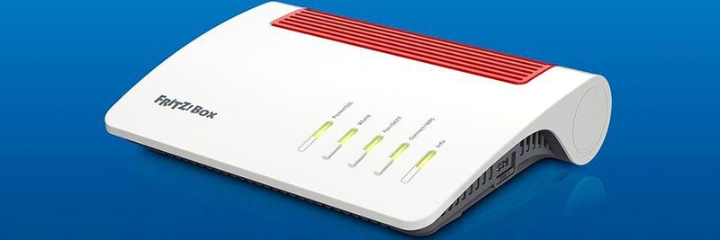 Die Fritz!Box 7590 AX bietet die zentralen Leistungsmerkmale der Fritz!Box 7590 und setzt bei WLAN auf Wi-Fi 6.