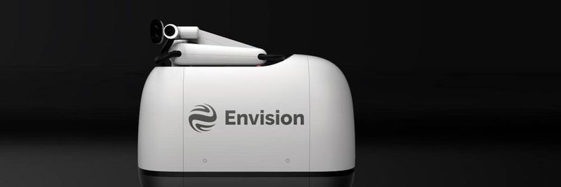 Envision´s green charging robot MOCHI