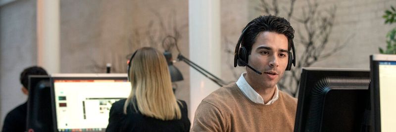 Die neue Headsets-Linie Adapt 200 von Epos ist für hybrides Arbeiten optimiert.