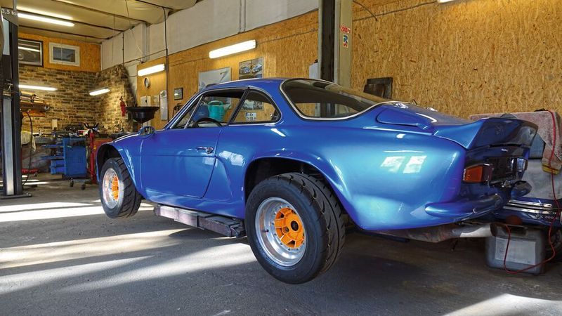 Um seltene Modelle von Renault oder Alpine kümmert sich Robert Haiplik besonders gern.