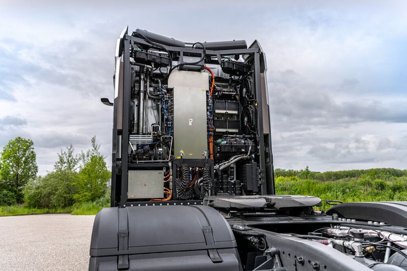 Brennstoffzellen statt Auspuffrohre: Daimler Truck testet den „Gen H2“.
