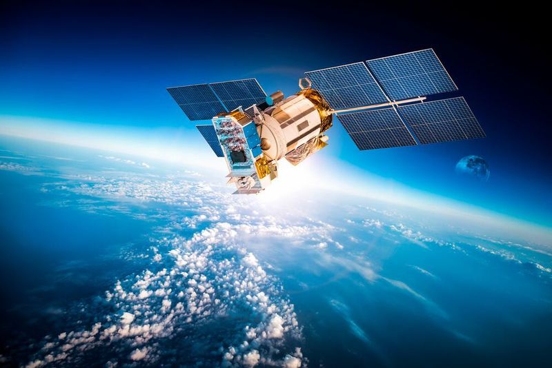 Fortgeschrittene Satellitentests fokussieren auf die Vermeidung von Mikrovibrationen, die von Aktuatoren an Bord verursacht werden und zu verminderter Bildqualität beim Kameraeinsatz führen können.