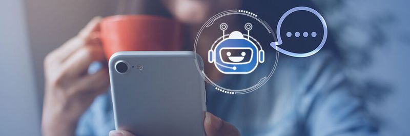 Chatbots automatisieren den Kundendialog, wirken deeskalierend und halten dem Kollegen Mensch den Rücken frei für hochwertigere Aufgaben.