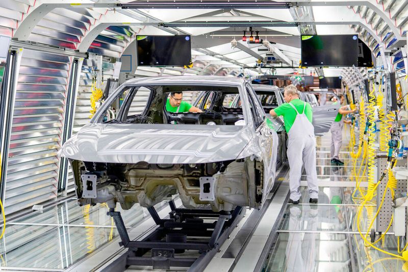 Klimaschutz: Volkswagen spart eigenen Angaben zufolge dank LED-Beleuchtung an neun Produktionsstandorten 116.000 Tonnen CO2 jährlich.