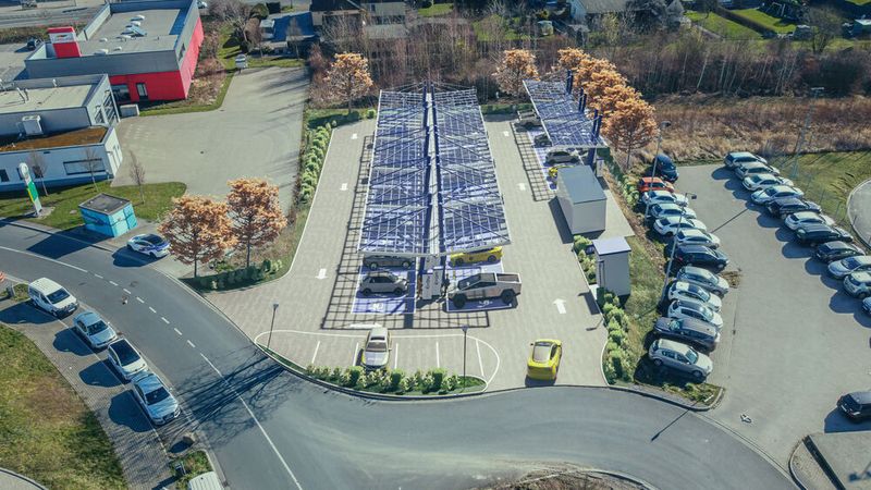 EnBW baut Europas größten Schnellladepark am Kamener Kreuz.