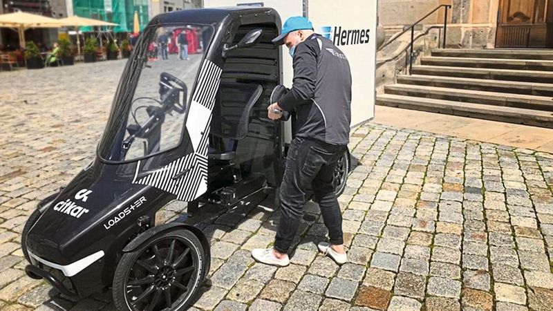Der Loadster im Einsatz für Hermes-Kuriere.