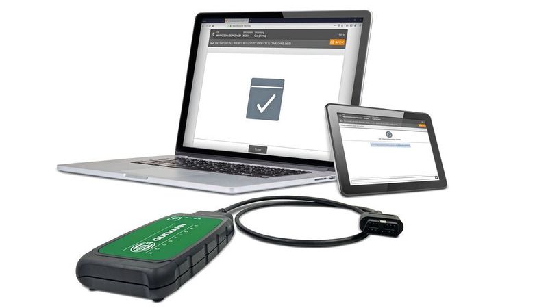 Mit dem Macs-Remote von Hella Gutmann können Werkstätten gängige Diagnosearbeiten via Smartphone/Tablet-PC online durchführen lassen.