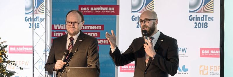 Henning (links) und Thilo Könicke, Geschäftsführer der AFAG.