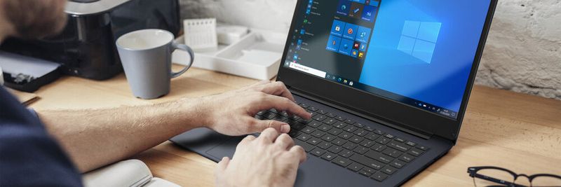 Im Dynabook Satellite Pro C40-H-101 arbeitet ein Intel Core i5-1035G1 als Prozessor. Die Quadcore-CPU aus der Ice-Lake-Baureihe liefert genügend Leistung für gängige Business-Anwendungen.