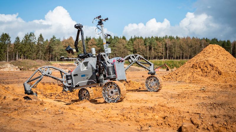 Der autonome Sherpa TT ist für den Einsatz im Weltall, aber auch in unwirtlichen Umgebungen auf der Erde gedacht.