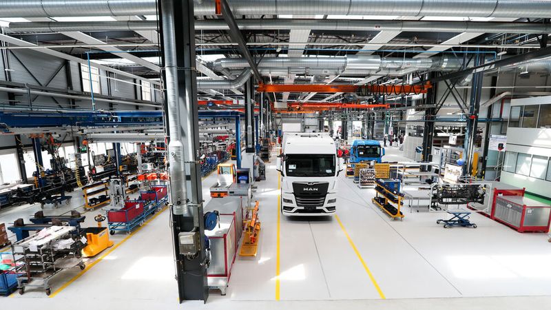 In der Halle des MAN E-Mobility-Centers werden zukünftige Produktionsabläufe getestet.