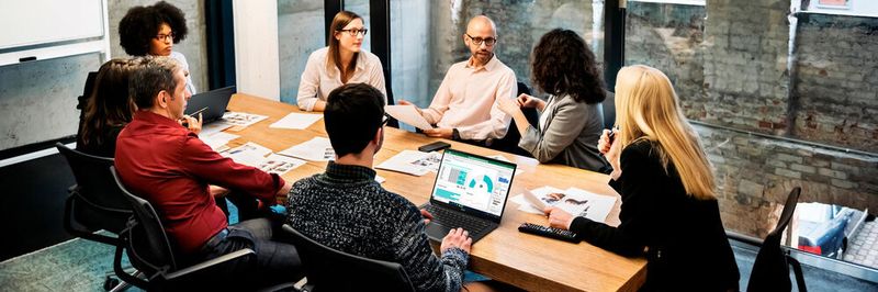Das neue Travelmate P6 und das Convertible Travelmate Spin P6 sind mit 14-Zoll-Displays im 16:10-Format ausgestattet. Die Business-Geräte sind mit einem Gewicht von einem beziehungsweise 1,1 kg sehr leicht.