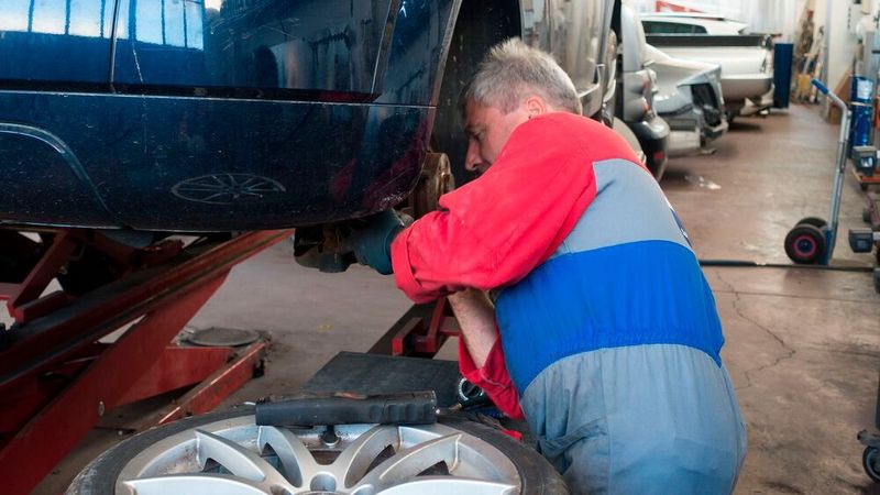 Die ersten Gespräche im Rahmen der Tarifverhandlungen für die Beschäftigten im Kfz-Gewerbe sind auch für Berlin, Brandenburg und Sachsen-Anhalt ergebnislos verlaufen.