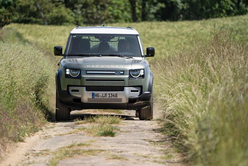 Basierend auf dem Defender will Jaguar Land Rover einen Prototypen mit Brennstoffzelle entwickeln.