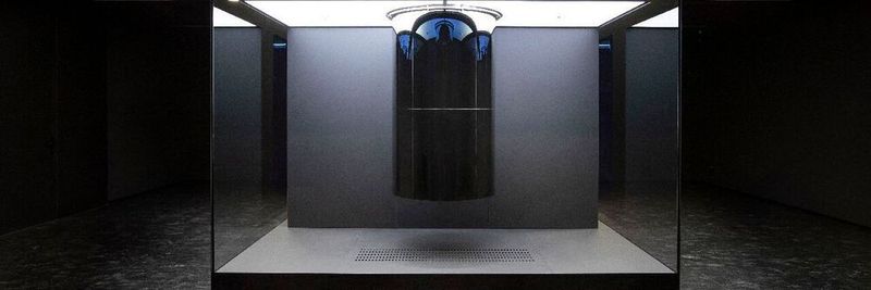 Quantencomputer: Der IBM Quantum System One in Ehningen ist der bisher leistungsstärkste Quantencomputer in Europa, an dem Industrie und Forschungsorganisationen jetzt unter deutschem Recht anwendungsbezogene Quantensoftware entwickeln, testen und ihre Kompetenzen ausbauen können.