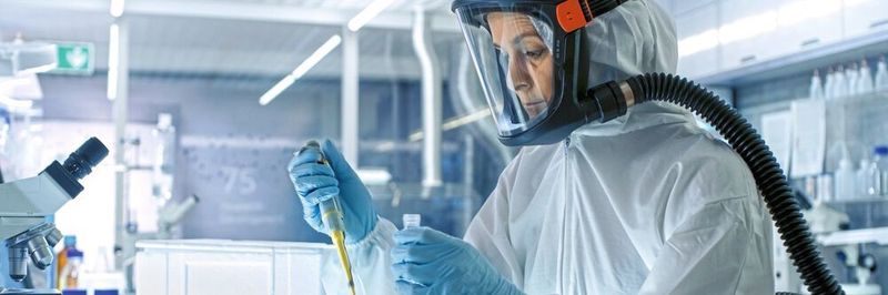 PAPR-Systeme (Powered Air-Purifying Respirator) ermöglichen durch die konstante Luftzufuhr ein ermüdungsfreies Atmen. Antriebe, die sich hierfür eignen, müssen leistungsfähig, aber auch im mobilen Einsatz besonders leicht und kompakt sein und sollen im Akkubetrieb möglichst effizient arbeiten.