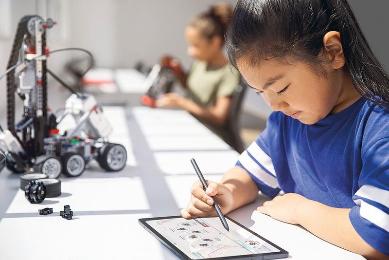 Samsung bietet ein systemoffenes Lösungspaket für die digitale Bildung an