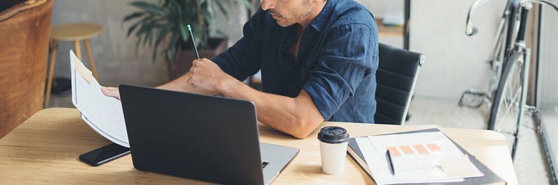 Wie sieht es nach fast eineinhalb Jahren Pandemie aus in Sachen Homeoffice? Unsere Autoren haben nachgehakt.
