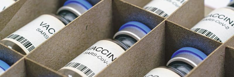 Wenn sich Liefermengen oder Liefertermine ändern, lassen sich mit dem Vaccine Collaboration Hub Impftermine, die bereits vergeben sind, automatisiert aktualisieren und die Planungen dafür anpassen.