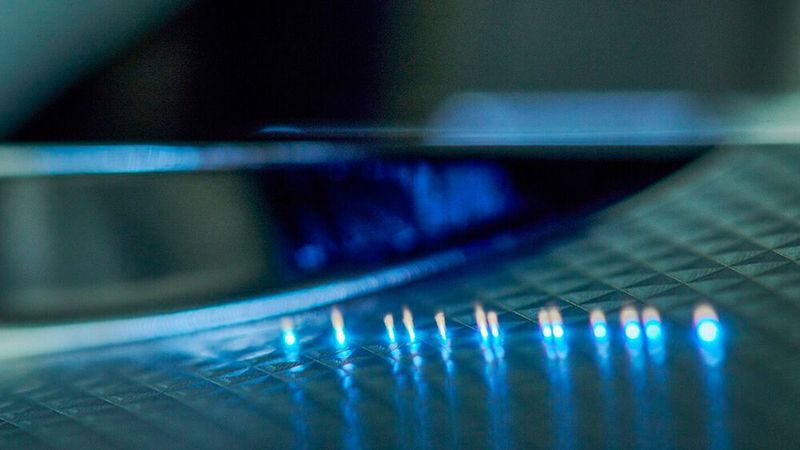 Mit der Kubernetes-Software können viele Laser gleichzeitig gesteuert werden.