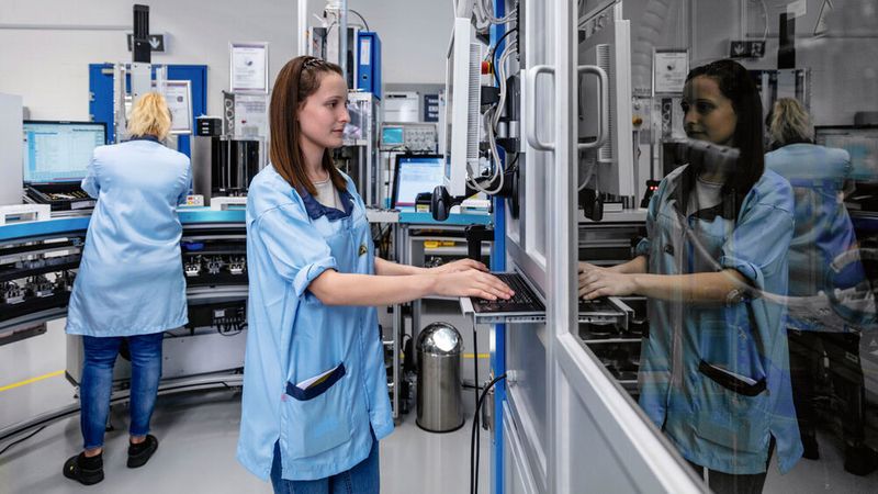 Maxon verzeichnet leichte Umsatzverluste im vergangenen Jahr.