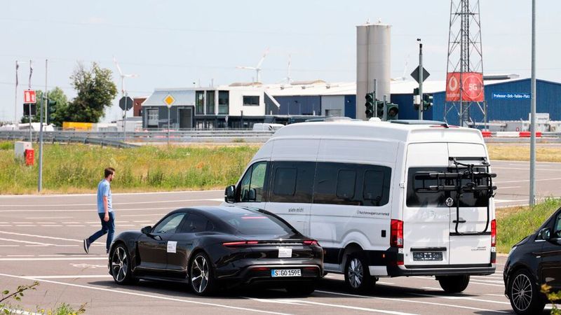 Das Echtzeitwarnsystem soll den Verkehr sicherer machen.