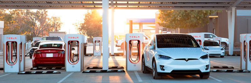 Tesla muss in China fast 300.000 Fahrzeuge zurückrufen. In die Werkstatt müssen die meisten Besitzer mit ihrem Auto jedoch nicht.