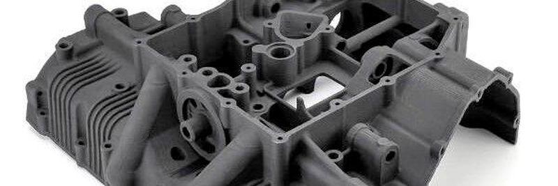 Dieses additiv gefertigte Kunststoffteil besteht aus dem neuen 3D-druckbaren Material 'Extreme Carbon Fiber+PA12', das Weerg jetzt entwickelt hat. Passende Drucker gibt es auch dafür.