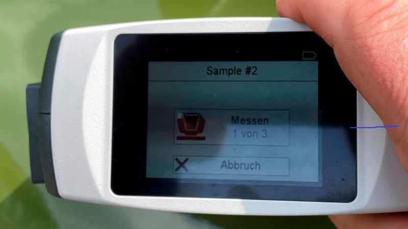 Das neue Messgerät Acquire Color Compact wird insbesondere für Lackierer empfohlen, die noch keine Erfahrung mit digitaler Farbtonmessung haben.
