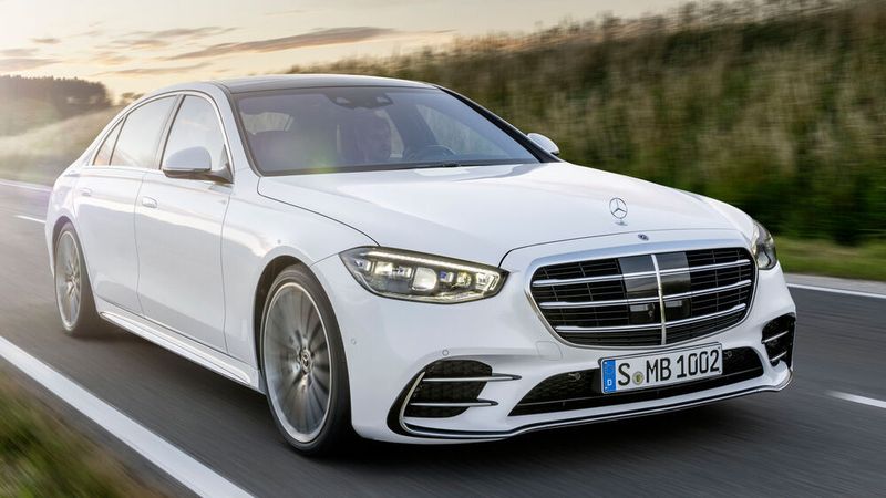 Mercedes-Benz verkaufte im zweiten Quartal weltweit 21.500 S-Klasse-Limousinen, 69,2 Prozent mehr als im Vorjahreszeitraum.