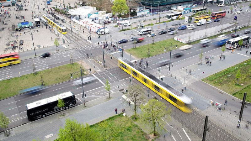 Mit Abstand am meisten Geld stecken Haushalte bei der Mobilität ins Auto.
