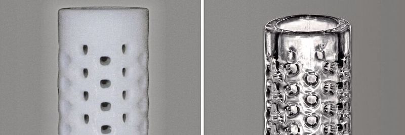 Grünling einer 3D-gedruckten Filterröhre (links) und der entsprechenden Filterröhre nach dem Sintervorgang (rechts). Mikrostrukturen aus Glas sind sterilisierbar und biokompatibel, sodass sich der Fotolack GP-Silica für Anwendungen im Bereich Life Science eignet.