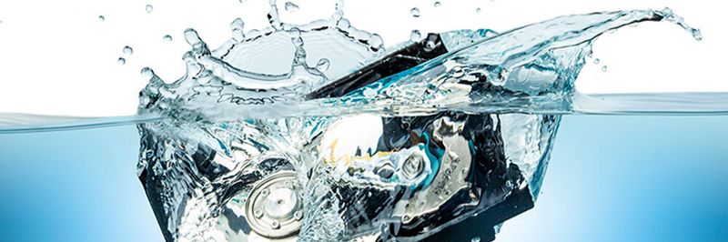 Die 030 Datenrettung Berlin GmbH bietet den Opfern der Unwetterkatastrophe einen fünfzigprozentigen Preisnachlass auf ihren Service.