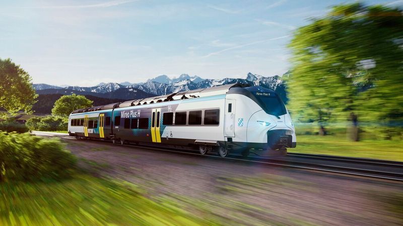 Der zweiteilige Triebzug soll unter anderem auf der Strecke Augsburg - Füssen getestet und ab Mitte 2023 eingesetzt werden.