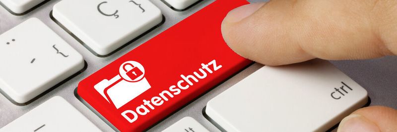 Mit den richtigen Einstellungen kann man bei Windows 10 und Microsoft 365 mehr Sicherheit, Datenschutz und Compliance erreichen.