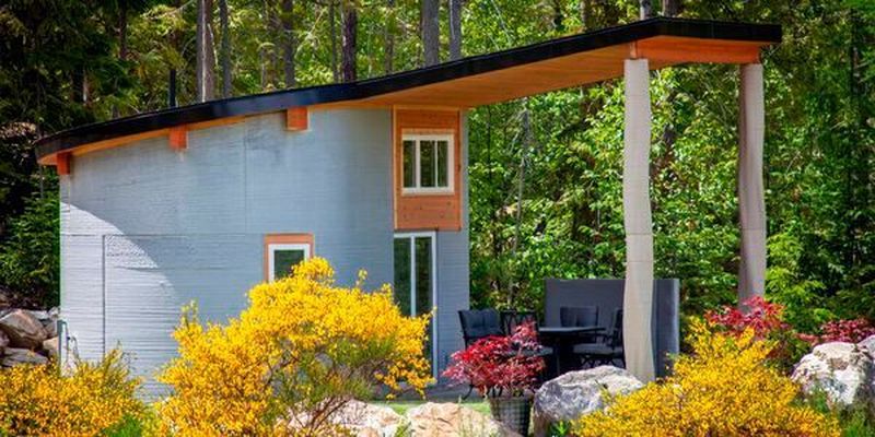 Das gedruckte Haus befindet sich im Kootenay-Lake-Village-Projekt am Procter-Point, einer der am schnellsten wachsenden Gemeinden im Einzugsgebiet von Nelson in British Columbia, Kanada.