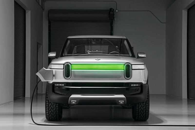 Rivian hat sich erneut eine Finanzspritze in Milliardenhöhe gesichert.