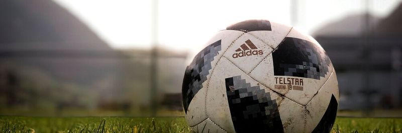 Für eine Kombination aus menschlichen Fußballkommentator und KI-System als Co-Moderator stimmten 38 Prozent aller Befragten der Kaspersky Studie.