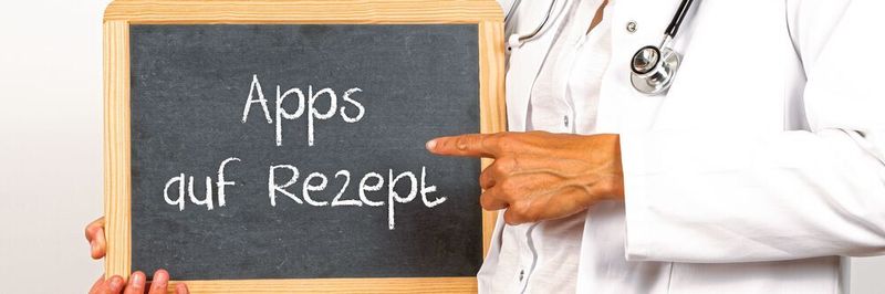 Ärzte können mittlerweile auch Apps auf Rezept verschreiben. Die digitalen Gesundheitsanwendungen sollen Patienten und Ärzten bei der Behandlung von Krankheiten helfen.