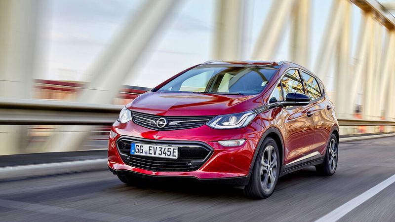 Noch gibt es keine genauen Angaben, aber in Deutschland sind wohl etwa 1.500 Ampera-E von dem Rückruf betroffen.