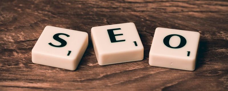 Eine Möglichkeit, um eine effiziente B2B-SEO-Strategie zu entwickeln, ist der Einsatz von Themenclustern.